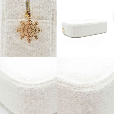 Chanel Beauty Cosmetic Pouch White Tweed Gold 2024