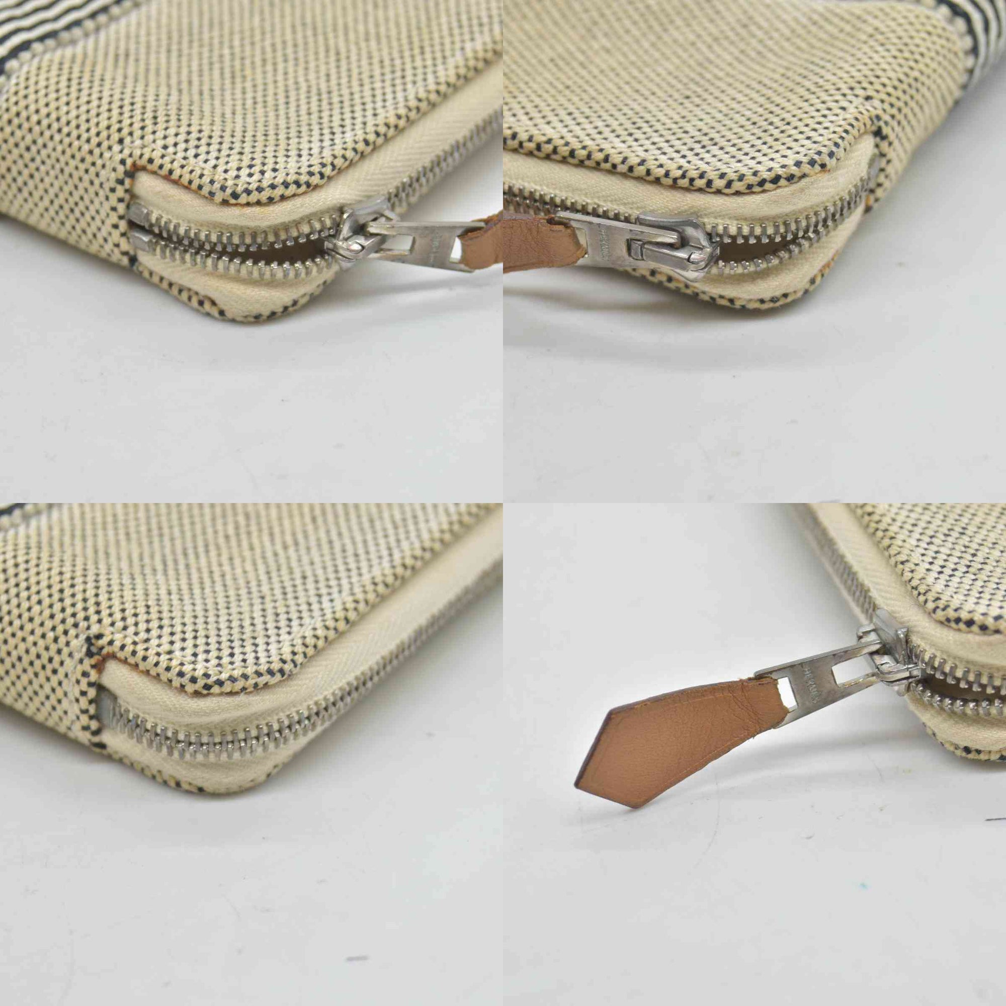 $550 Hermès  Herline Travel Wallet CONSIGNMENT
