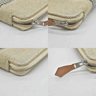 $550 Hermès  Herline Travel Wallet CONSIGNMENT