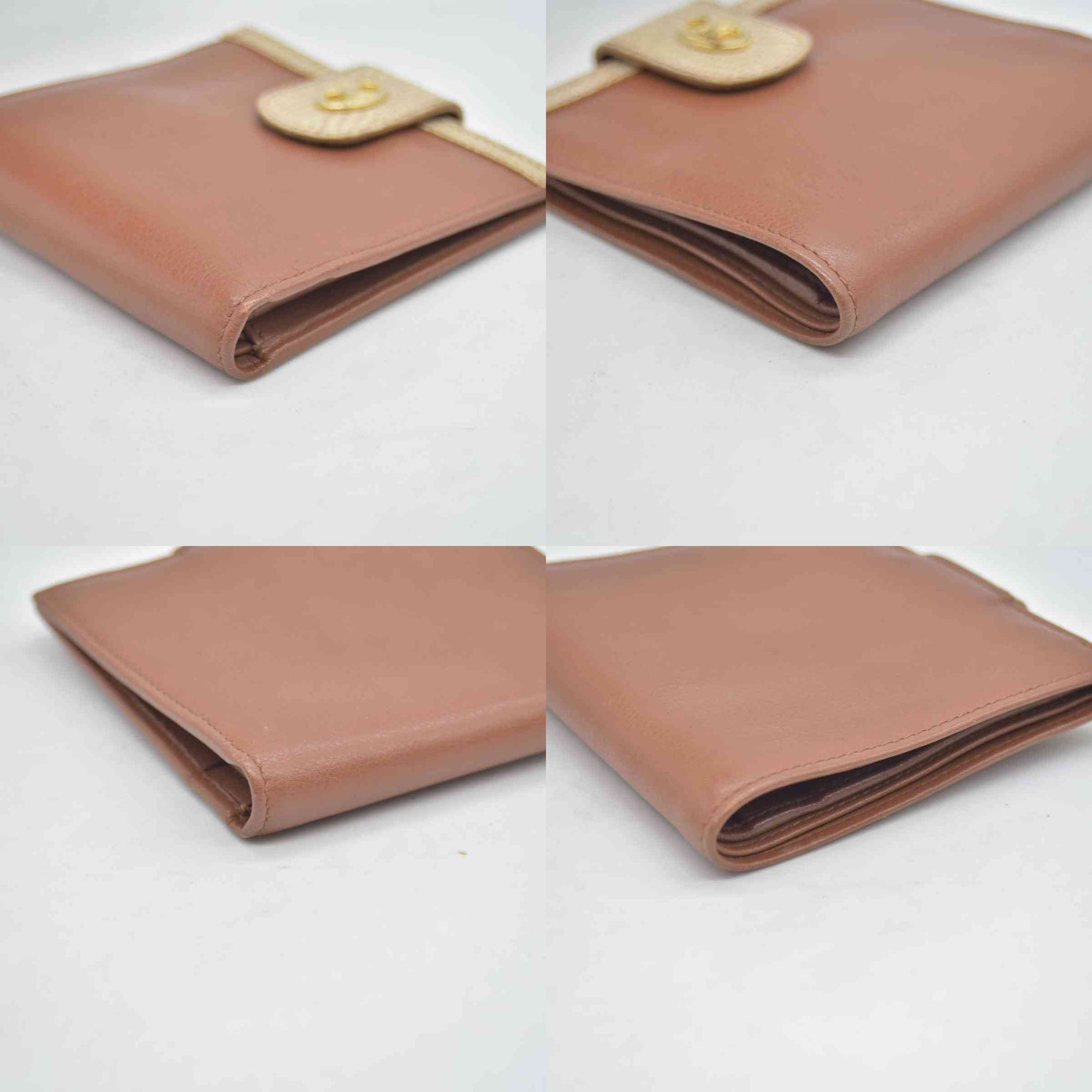 $690 CELINE Triomphe Leather Bifold Compact Wallet CONSIGNMENT