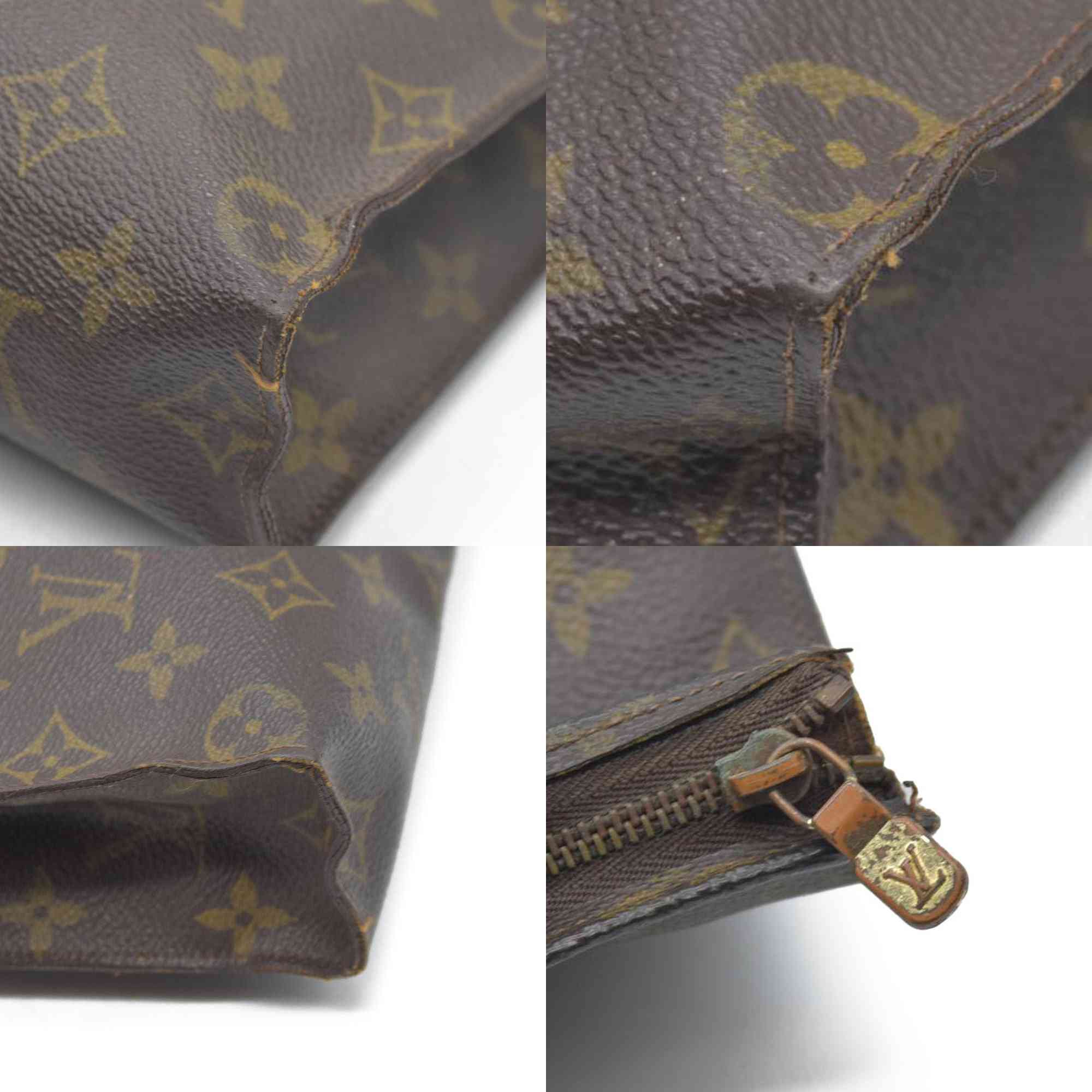 LOUIS VUITTON Monogram Toiletry 26