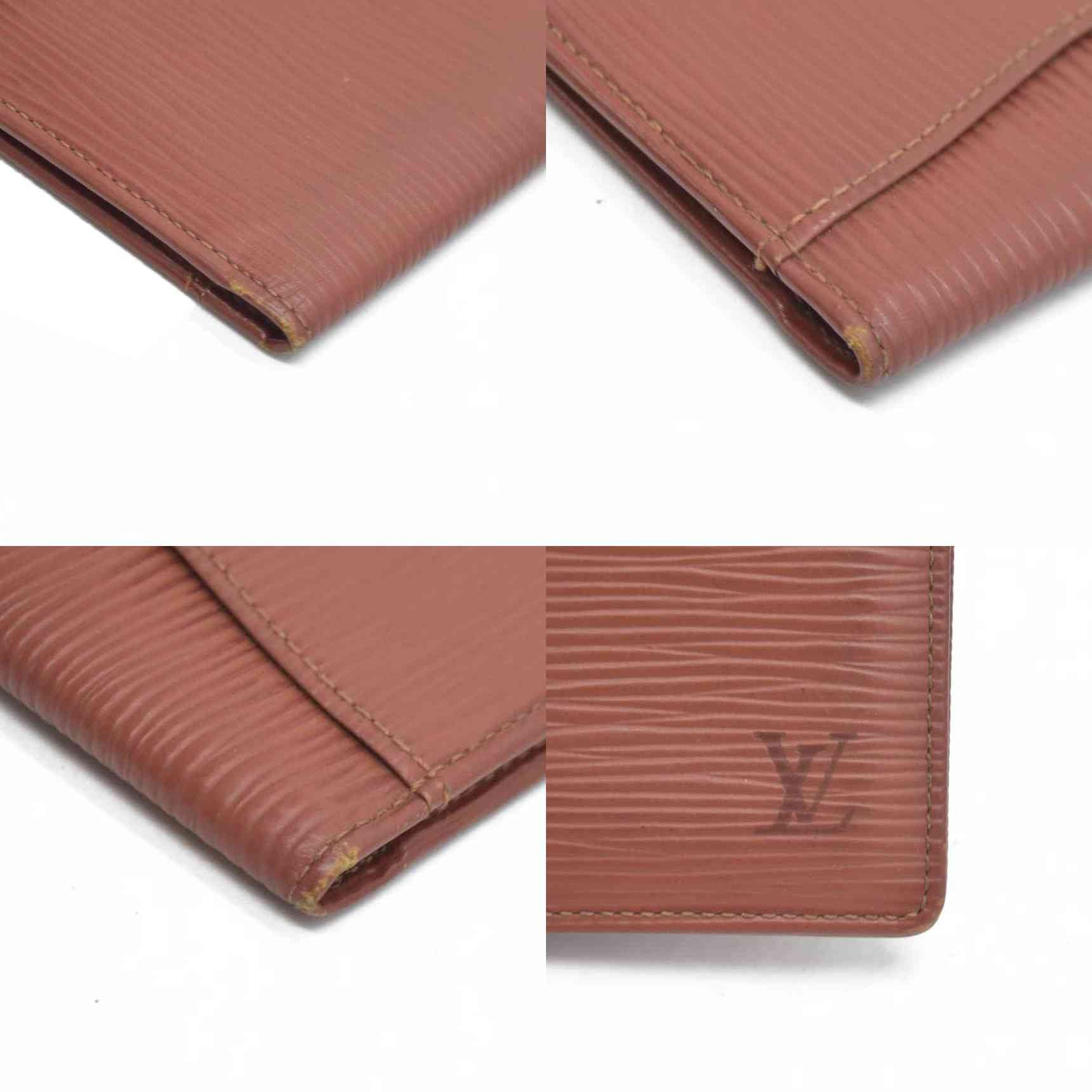 AUCTION $505 LOUIS VUITTON Epi Organizer de Poche Card Case