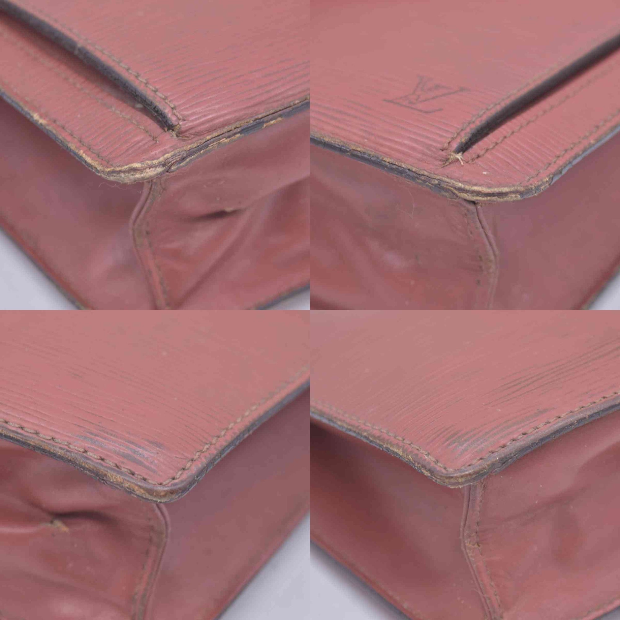 $1080 Louis Vuitton  Epi Leather Pochette Sellier Dragonne 26 10021254