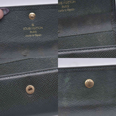 $445 LOUIS VUITTON Taiga Multiclés 6 Key Case Epicea Green CONSIGNMENT 10021585