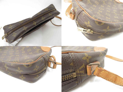 $1,450 2001 Louis Vuitton Monogram Trocadero 27 TH0011