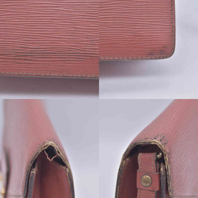 $1080 Louis Vuitton  Epi Leather Pochette Sellier Dragonne 26 10021254