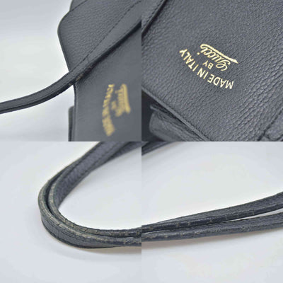 $1100 Gucci Pebbled Calfskin Small Swing Tote Black