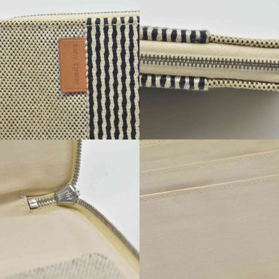 $550 Hermès  Herline Travel Wallet CONSIGNMENT