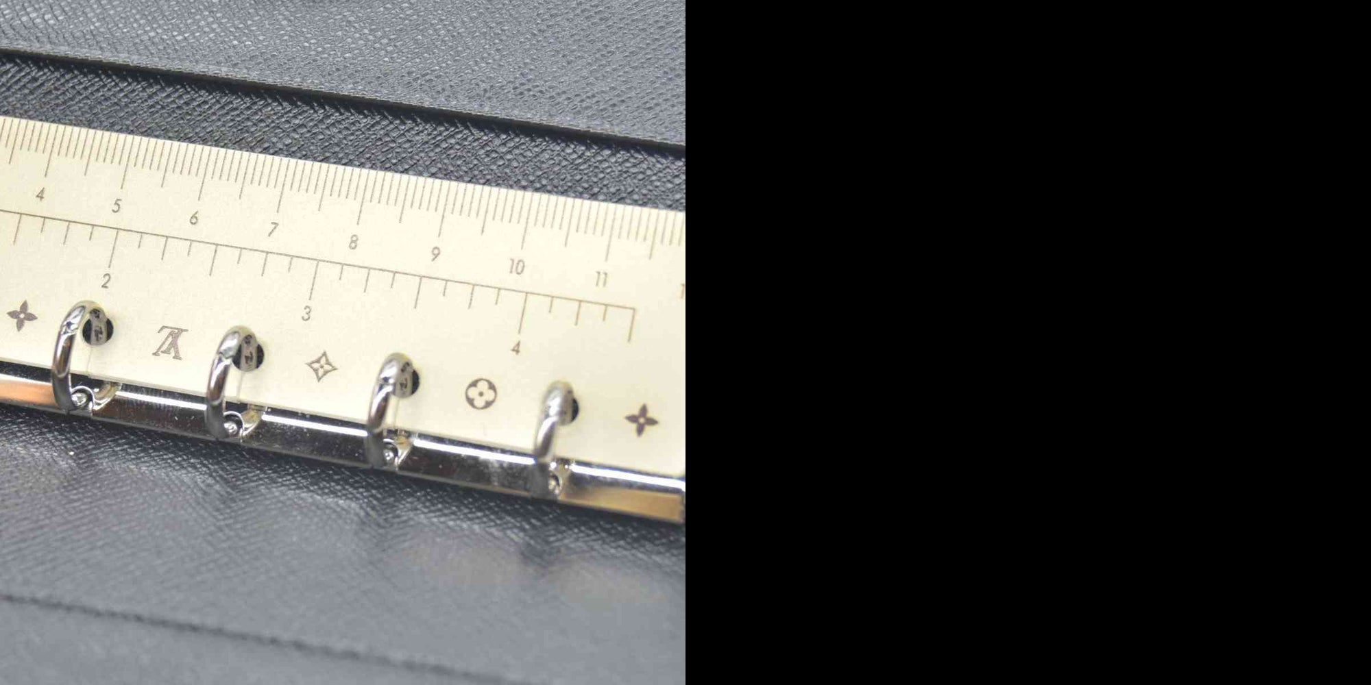 $505 Louis Vuitton  Epi Small Ring Agenda Cover CA5027 CONSIGNMENT