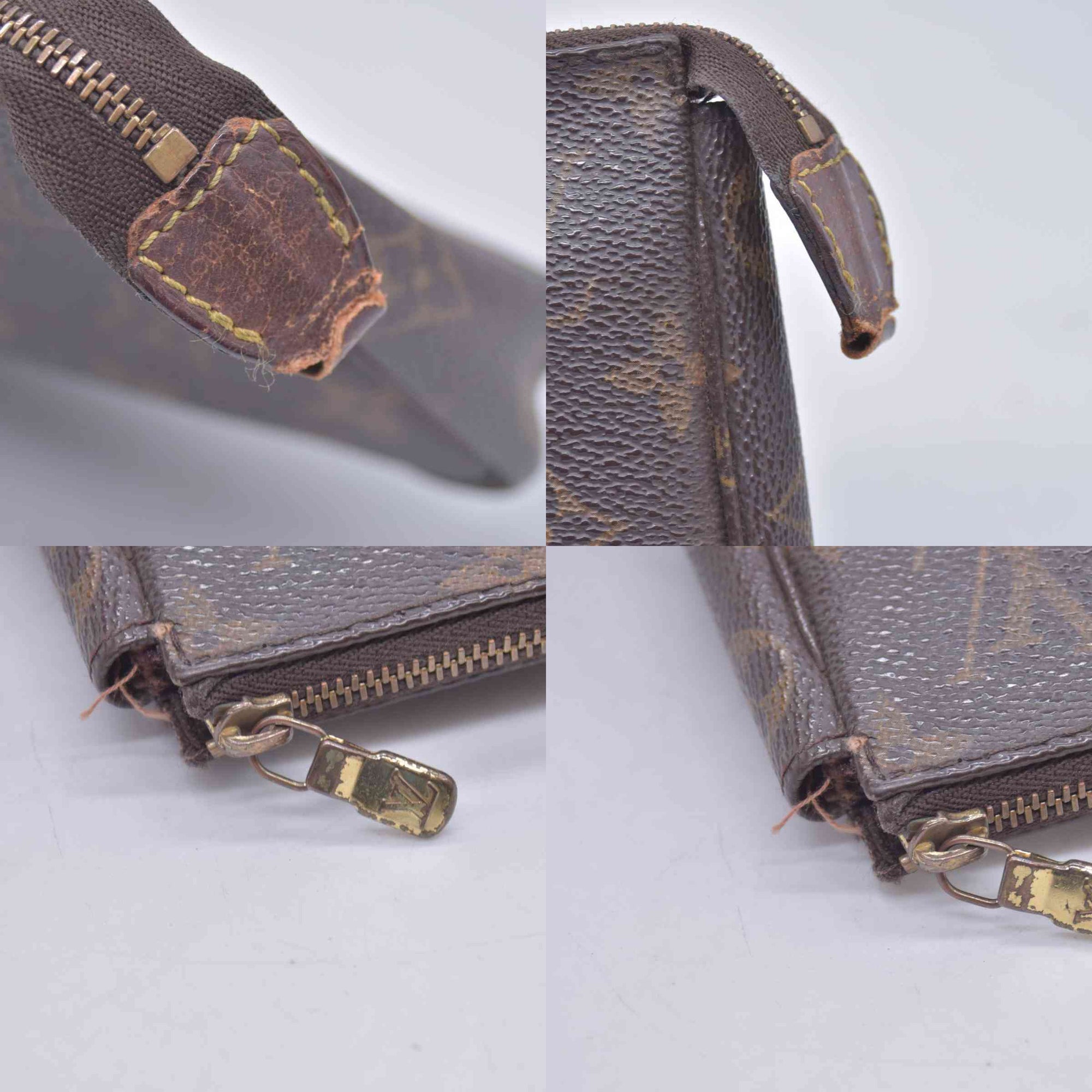 $1290 1996 Louis Vuitton Monogram Pochette Accessories AR0936