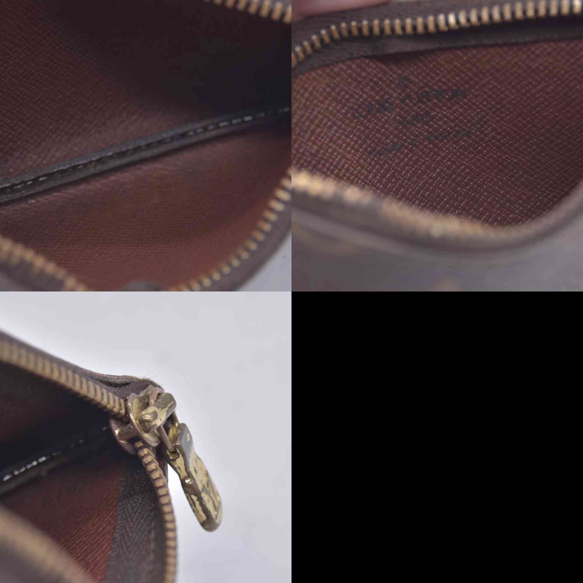 $455 2010 Louis Vuitton Monogram Key Pouch
