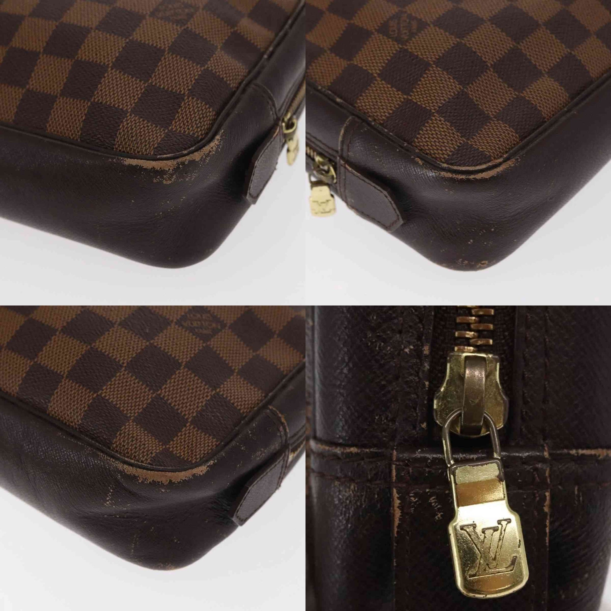 $1130 1998 LOUIS VUITTON Damier Ebene Toiletry Bag 25 CA0968