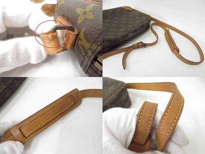 $1,450 2001 Louis Vuitton Monogram Trocadero 27 TH0011