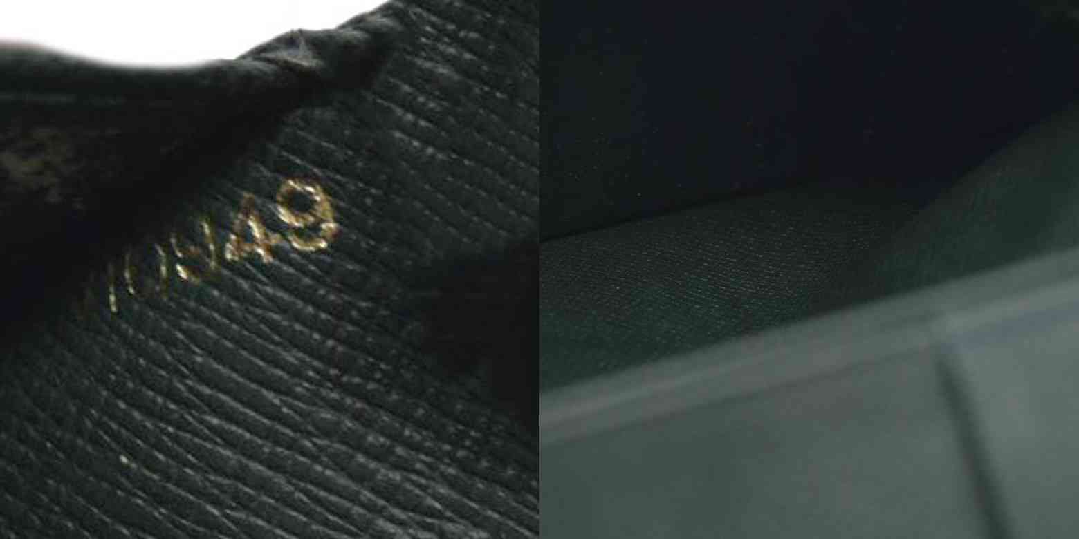 Louis Vuitton Taiga Porte Valeurs Cartes Credit Leather Long Wallet VI0949