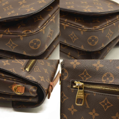 Louis Vuitton  Monogram Pochette Metis FO2179