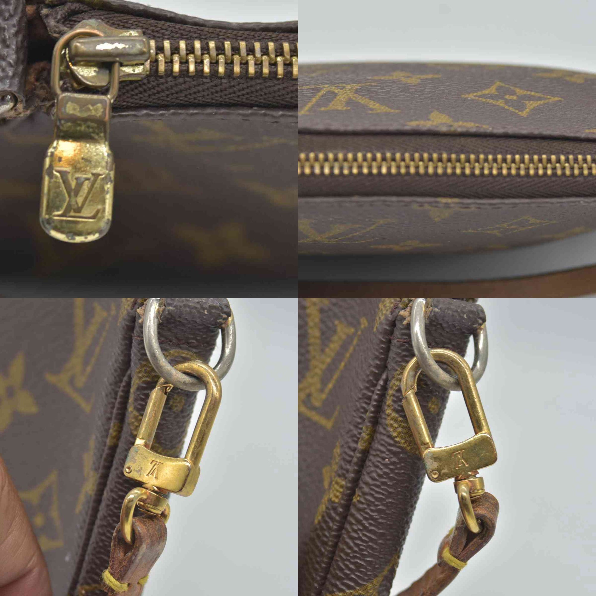 $1290 1999 Louis Vuitton Monogram Pochette Accessories Pouch Bag VI1909