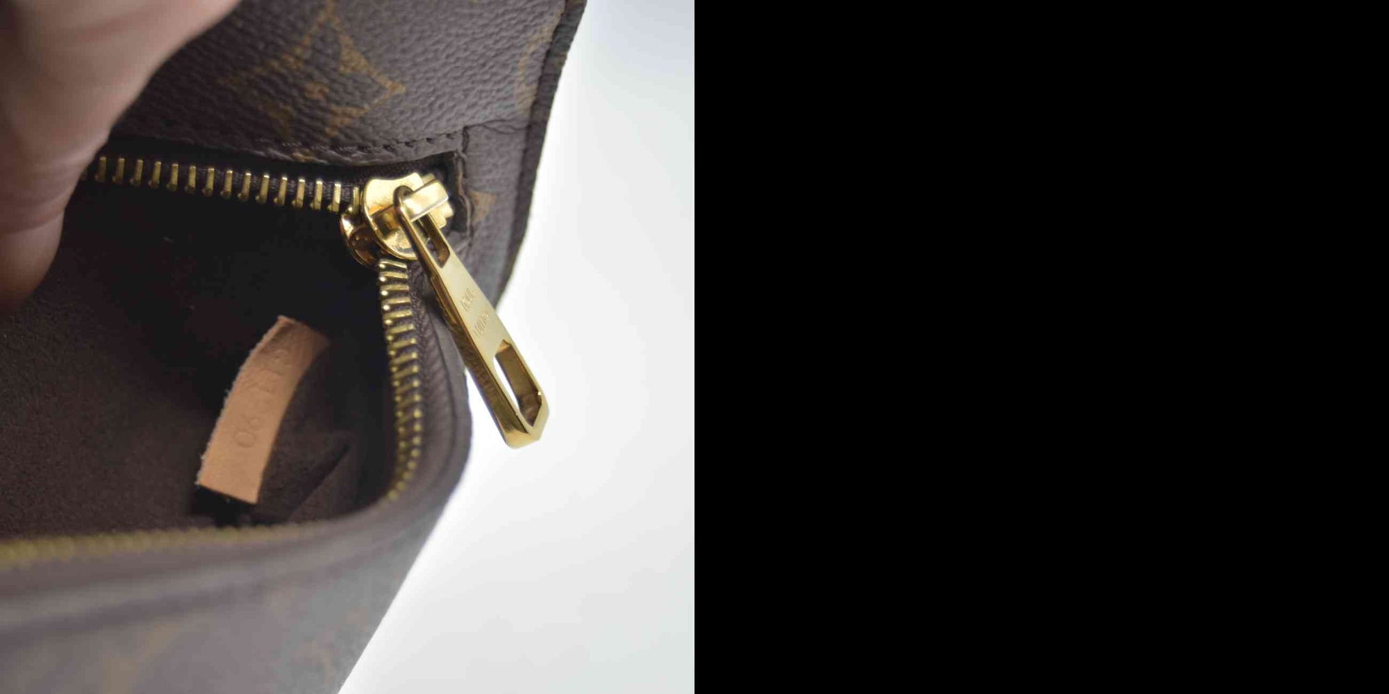 $2840 2020 Louis Vuitton Monogram Pochette Metis GI1290