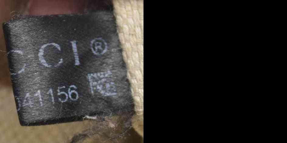 $1490 Gucci Pebbled Calfskin Small Soho Disco Bag Black