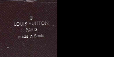 AUCTION $970 Louis Vuitton  Epi Electric Zippy Wallet Prune