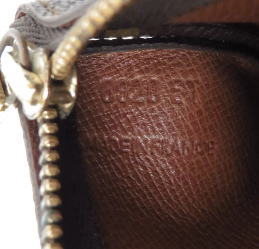 $345 LOUIS VUITTON Monogram Coin Purse Key Pochette Cles 0920ET