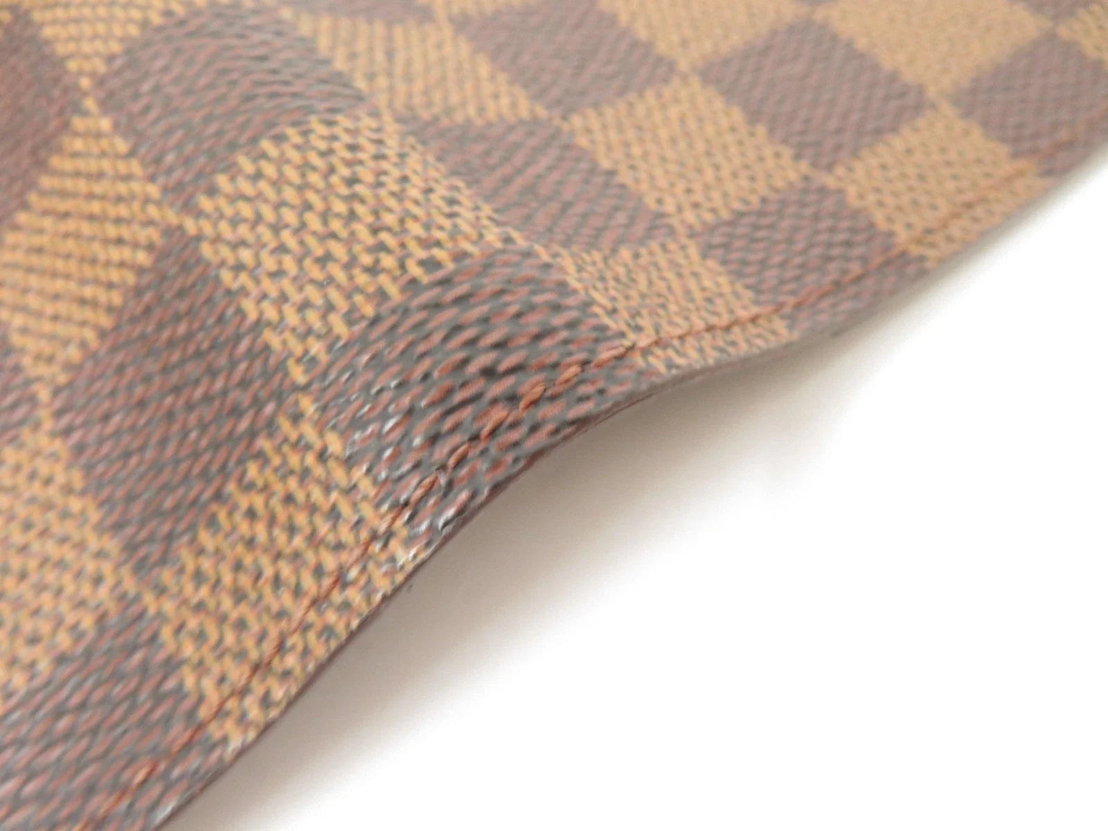 $400 1998 Louis Vuitton Damier Ebene Passport Cover MI0998