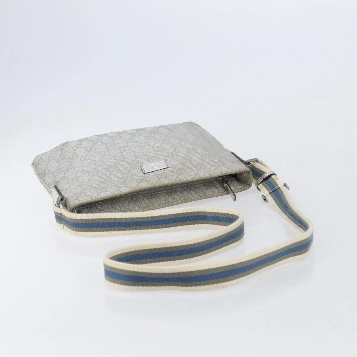 $950 Gucci Crystal Canvas Messenger Bag Silver Metallic