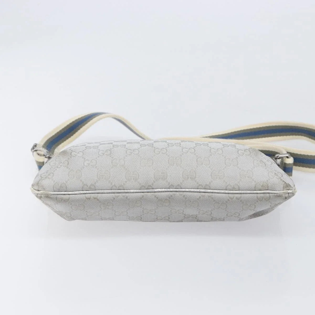 $950 Gucci Crystal Canvas Messenger Bag Silver Metallic