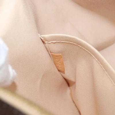 $1560 2014 LOUIS VUITTON Vernis Montebello PM Dune DR2194