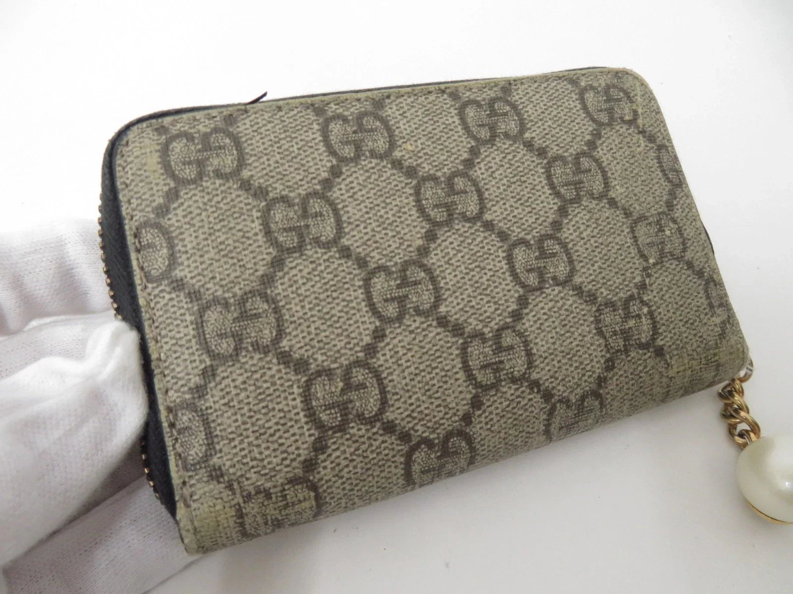 GUCCI GG Supreme PVC Zip Around Compact Zippy Wallet