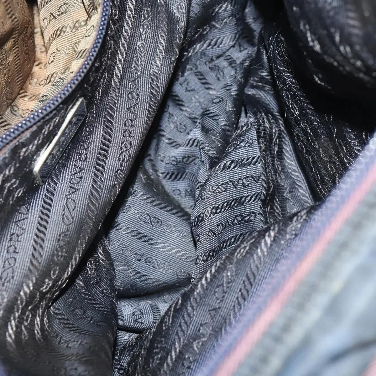 $1600 Prada Vela Nylon Pattina