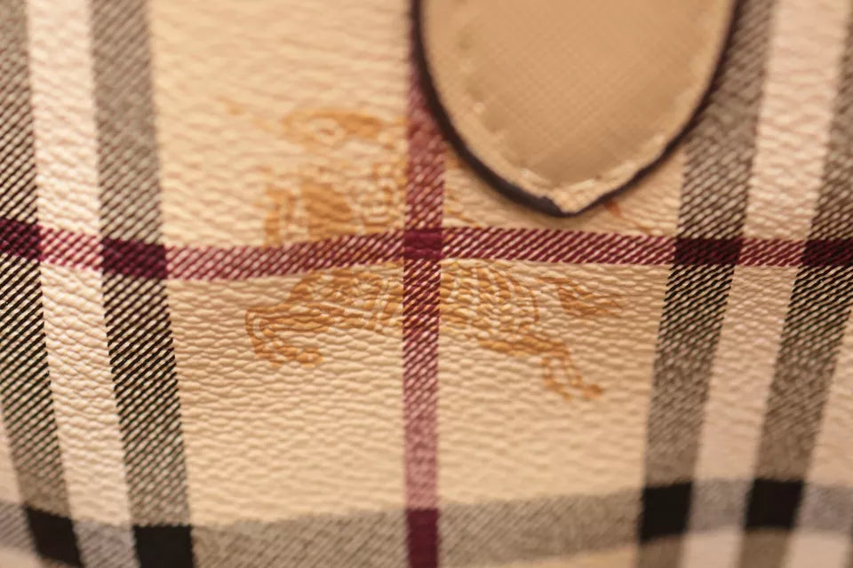 PRE-ORDER  Burberry  Grainy Calfskin Haymarket Check Medium Reversible Tote Camel