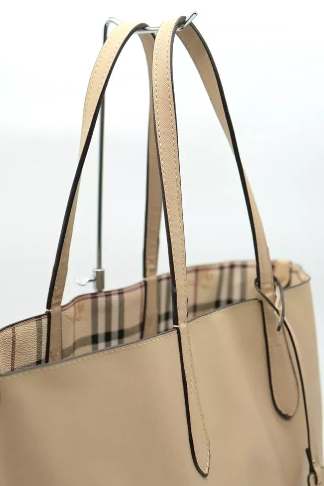 PRE-ORDER  Burberry  Grainy Calfskin Haymarket Check Medium Reversible Tote Camel