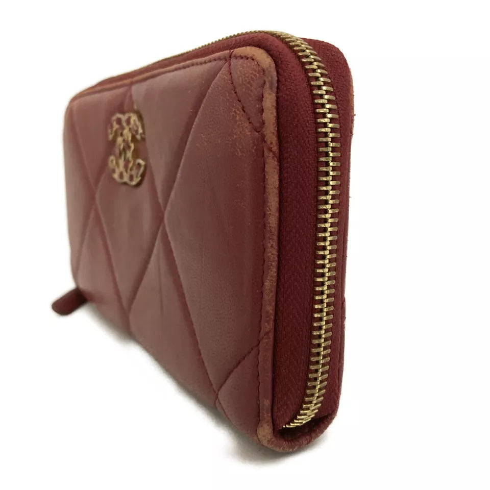 PRE-ORDER  Chanel  Shiny Goatskin Quilted 19 Long Zipped Around Wallet Red 2947168