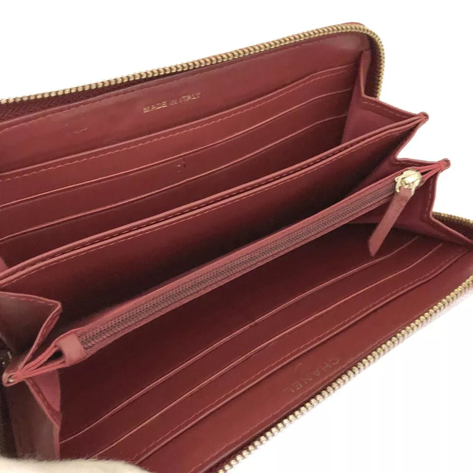 PRE-ORDER  Chanel  Shiny Goatskin Quilted 19 Long Zipped Around Wallet Red 2947168