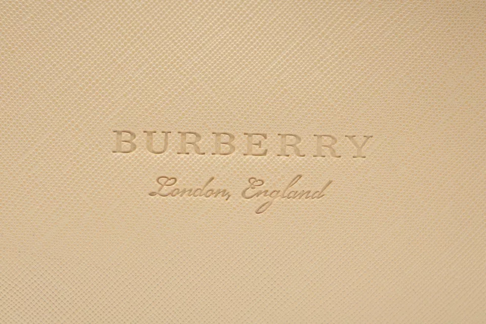 PRE-ORDER  Burberry  Grainy Calfskin Haymarket Check Medium Reversible Tote Camel