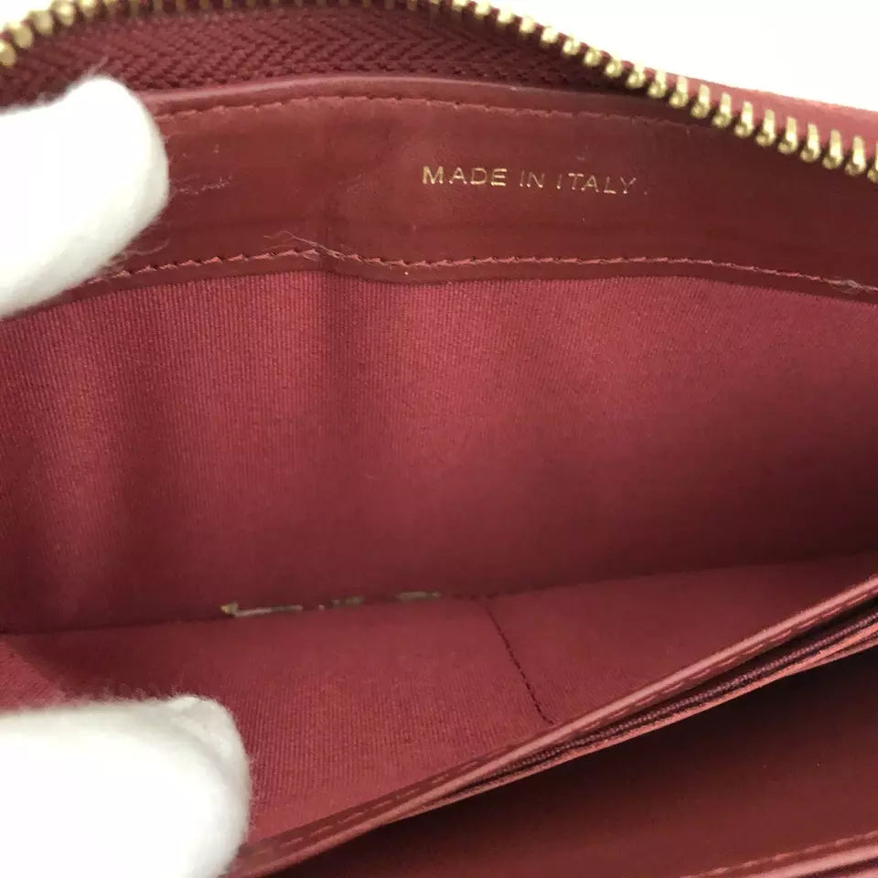 PRE-ORDER  Chanel  Shiny Goatskin Quilted 19 Long Zipped Around Wallet Red 2947168