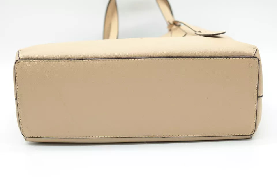 PRE-ORDER  Burberry  Grainy Calfskin Haymarket Check Medium Reversible Tote Camel