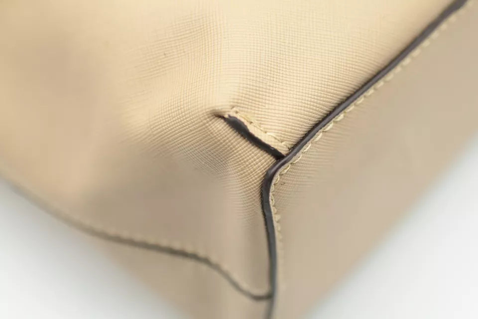 PRE-ORDER  Burberry  Grainy Calfskin Haymarket Check Medium Reversible Tote Camel