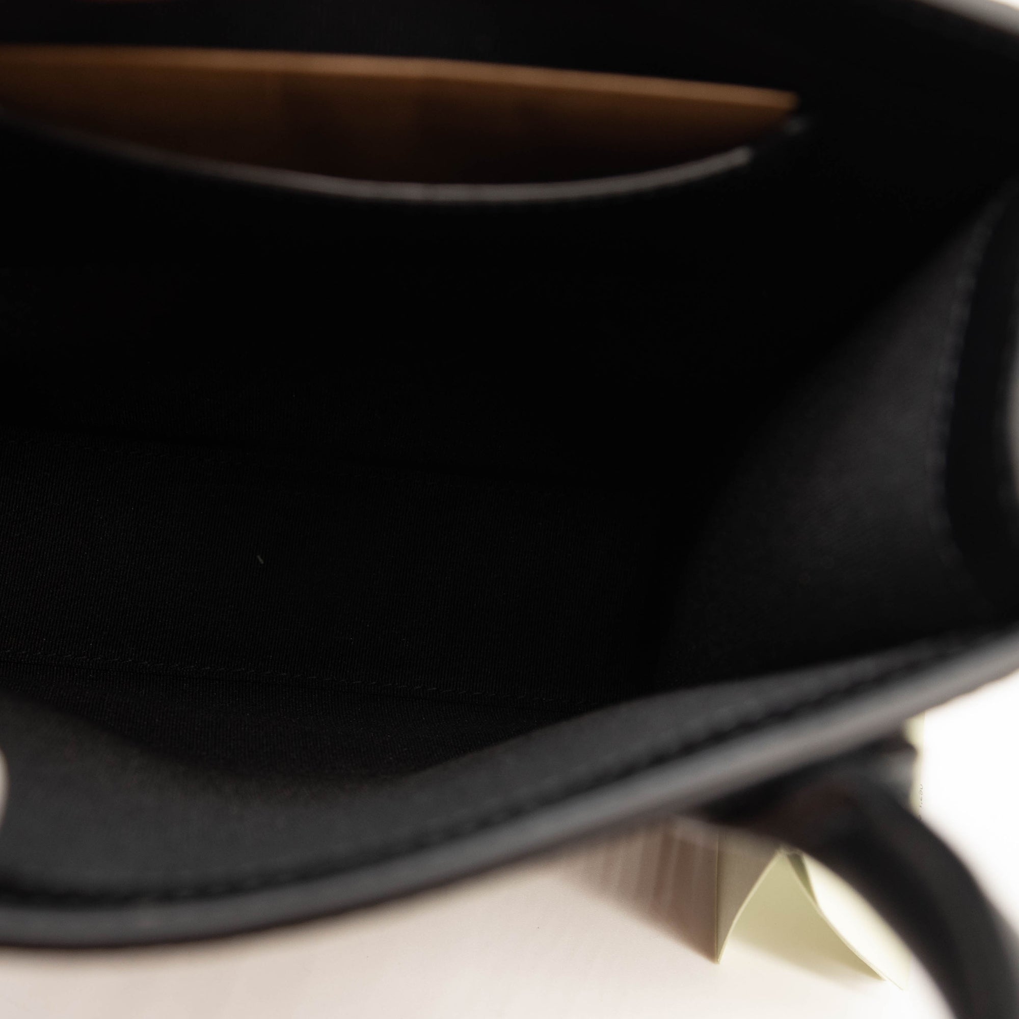 NEW Burberry Denny check-print messenger bag