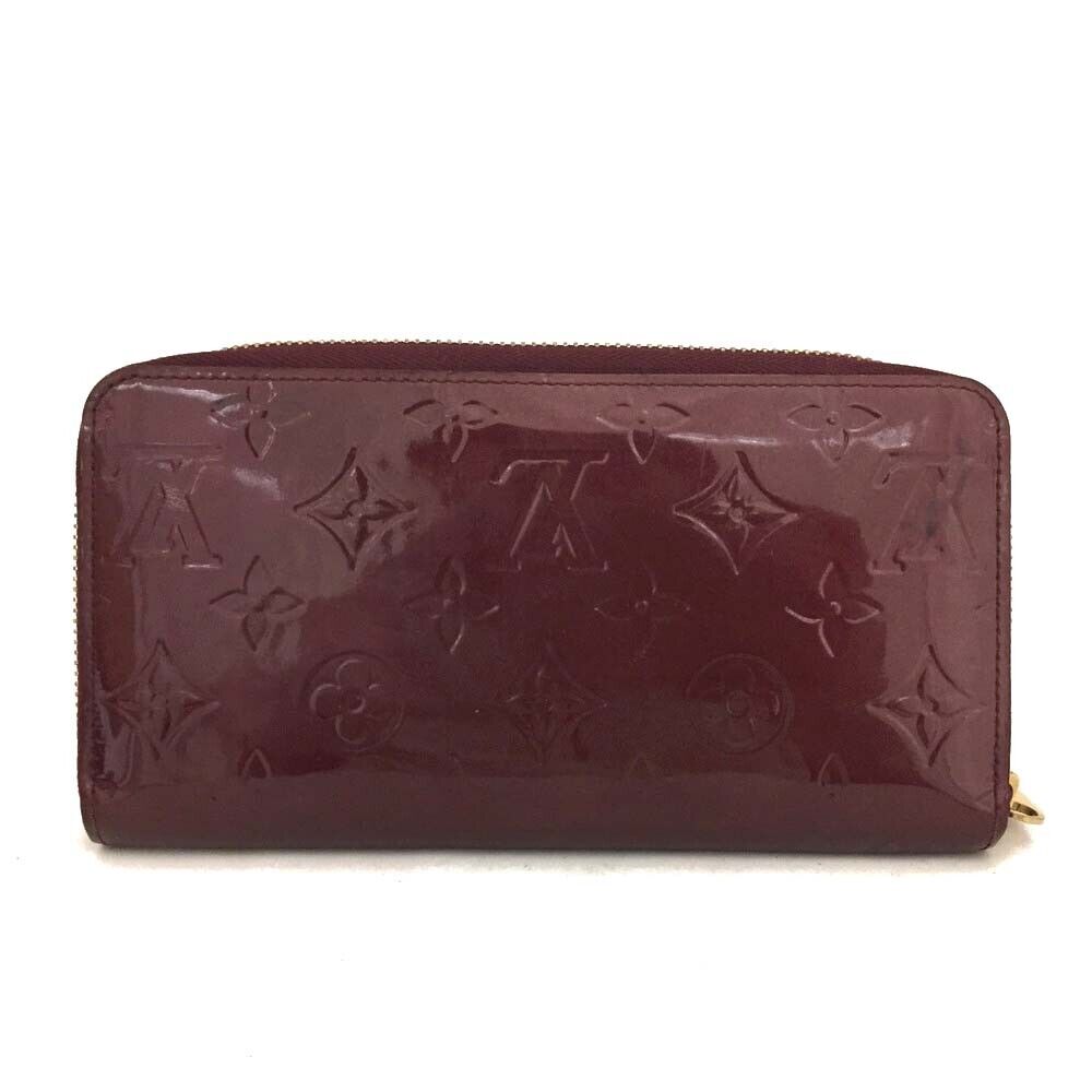 LOUIS VUITTON Vernis Zippy Wallet Rouge Fauviste SP2152