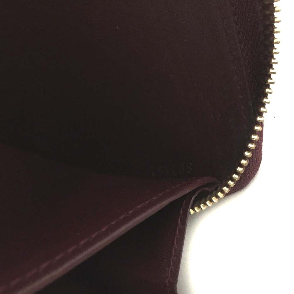 LOUIS VUITTON Vernis Zippy Wallet Rouge Fauviste SP2152