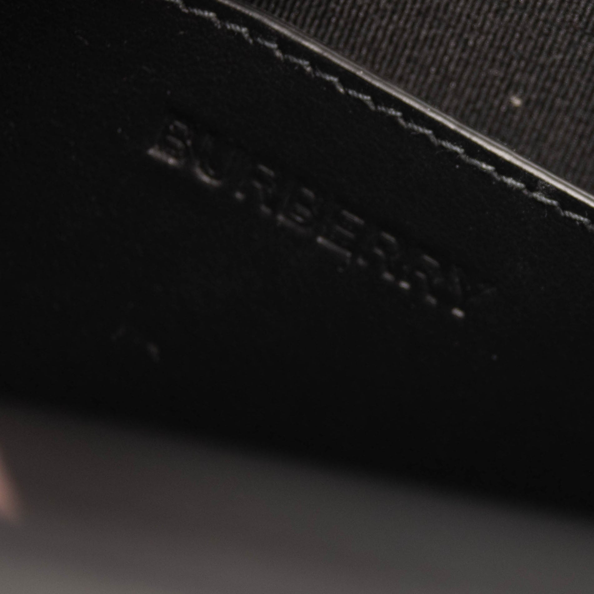 NEW Burberry Denny check-print messenger bag