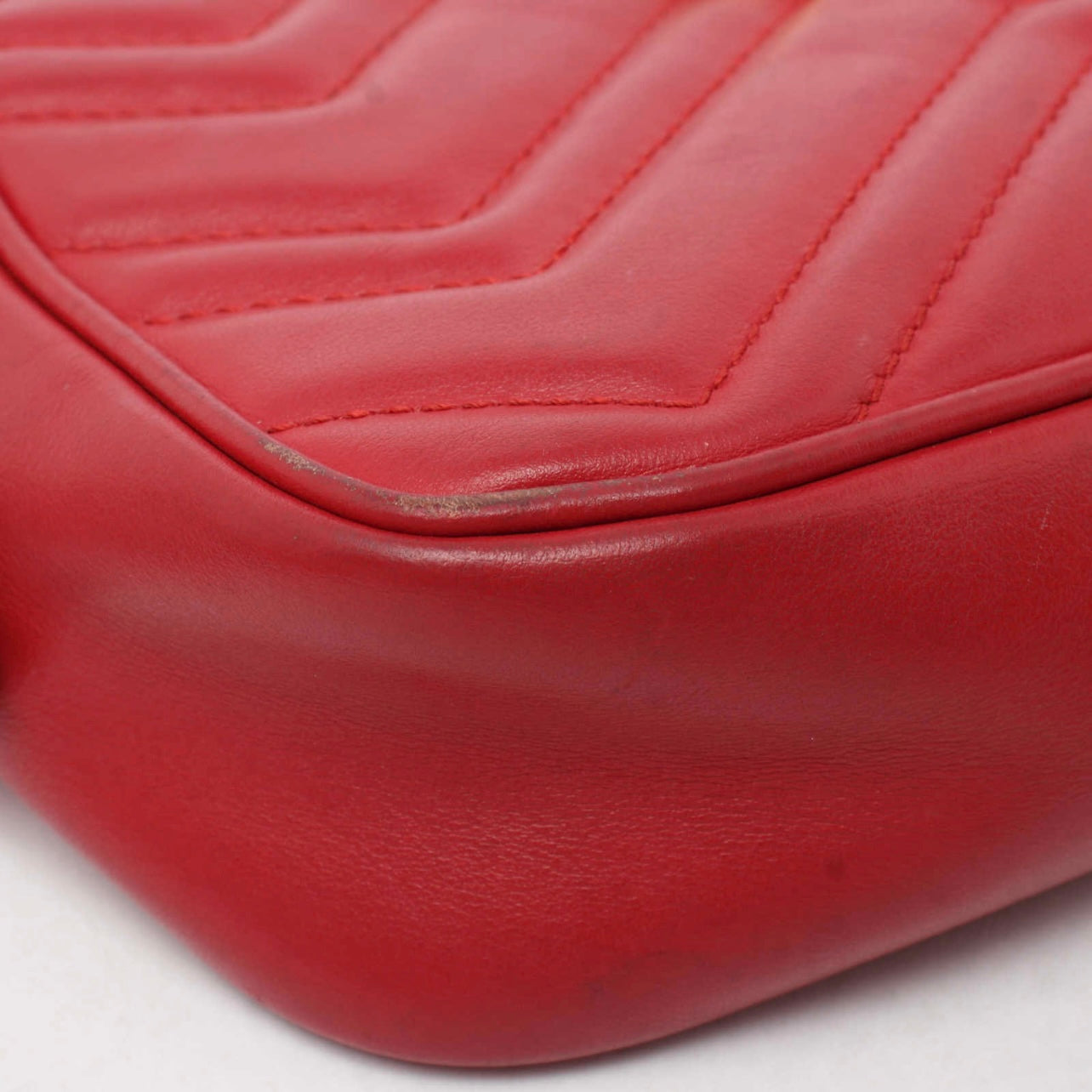 Gucci Calfskin Matelasse Mini GG Marmont Chain Shoulder Bag Hibiscus Red