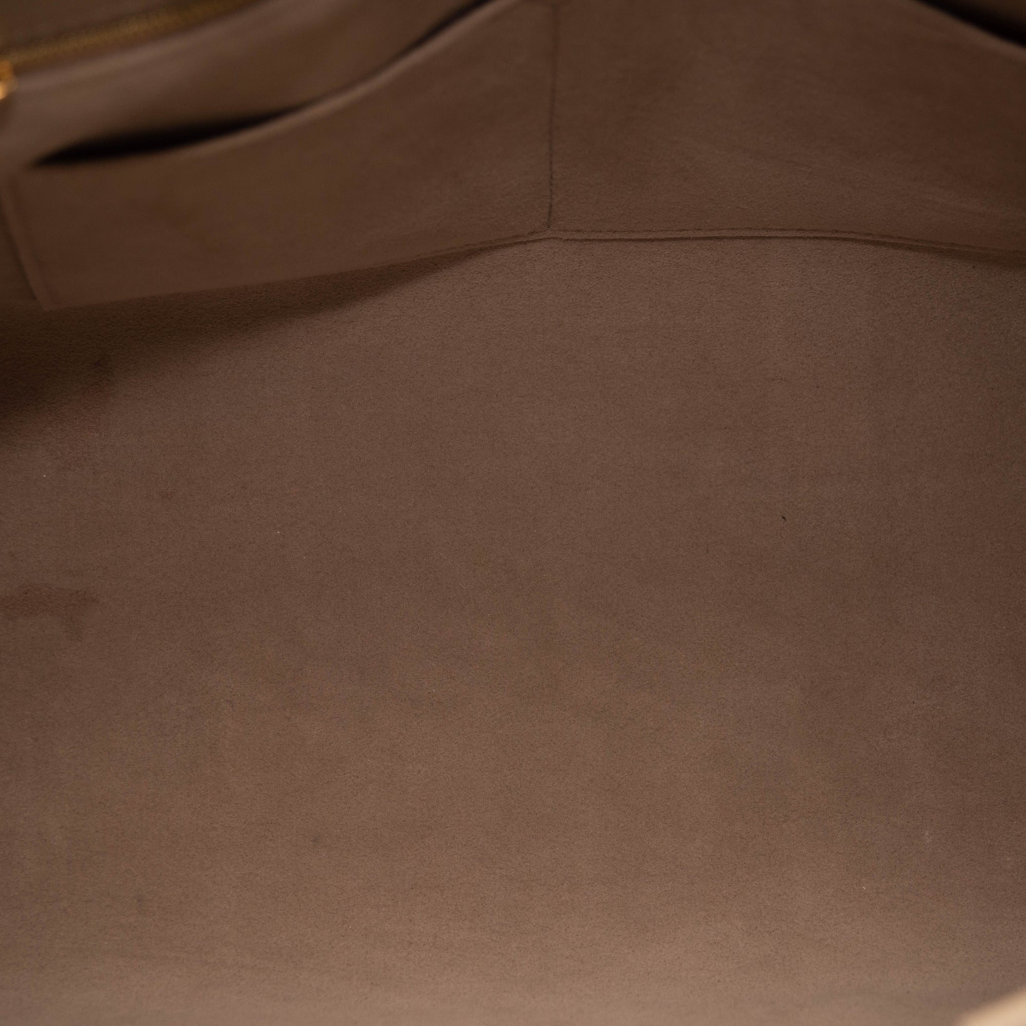 Louis Vuitton Empreinte Monogram Giant Onthego MM Tourterelle