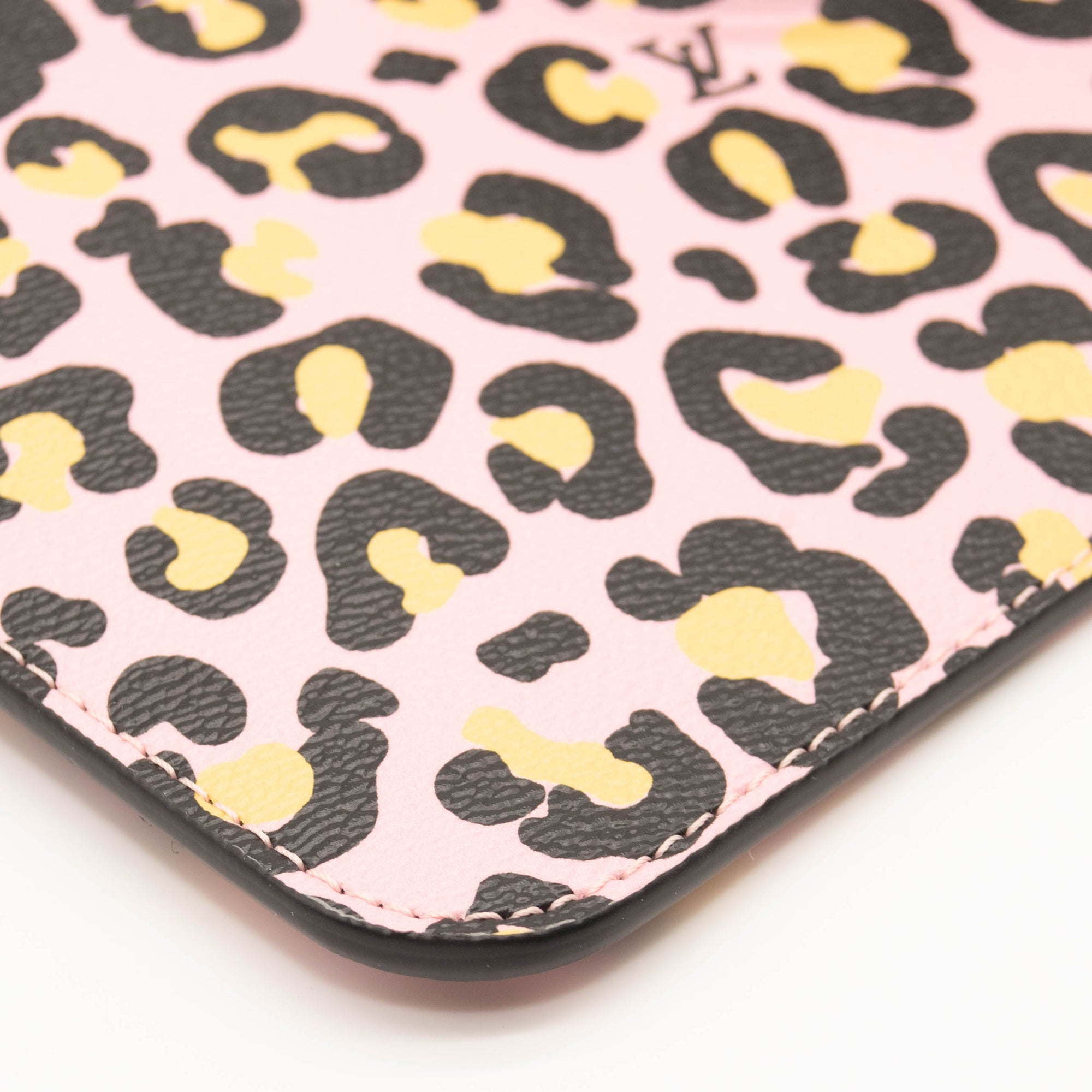 Louis Vuitton Monogram Giant Wild At Heart Neverfull MM Pochette Black