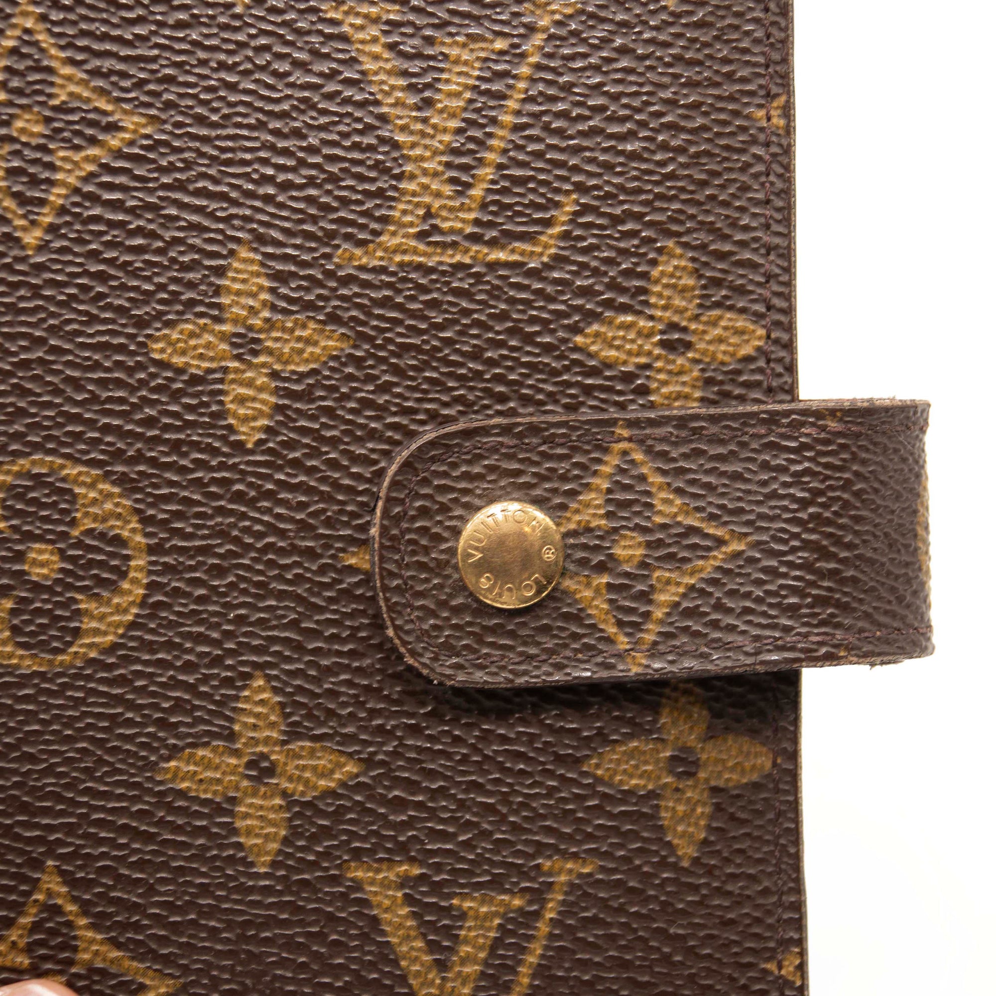 Louis Vuitton Medium Ring Agenda Cover Monogram MM
