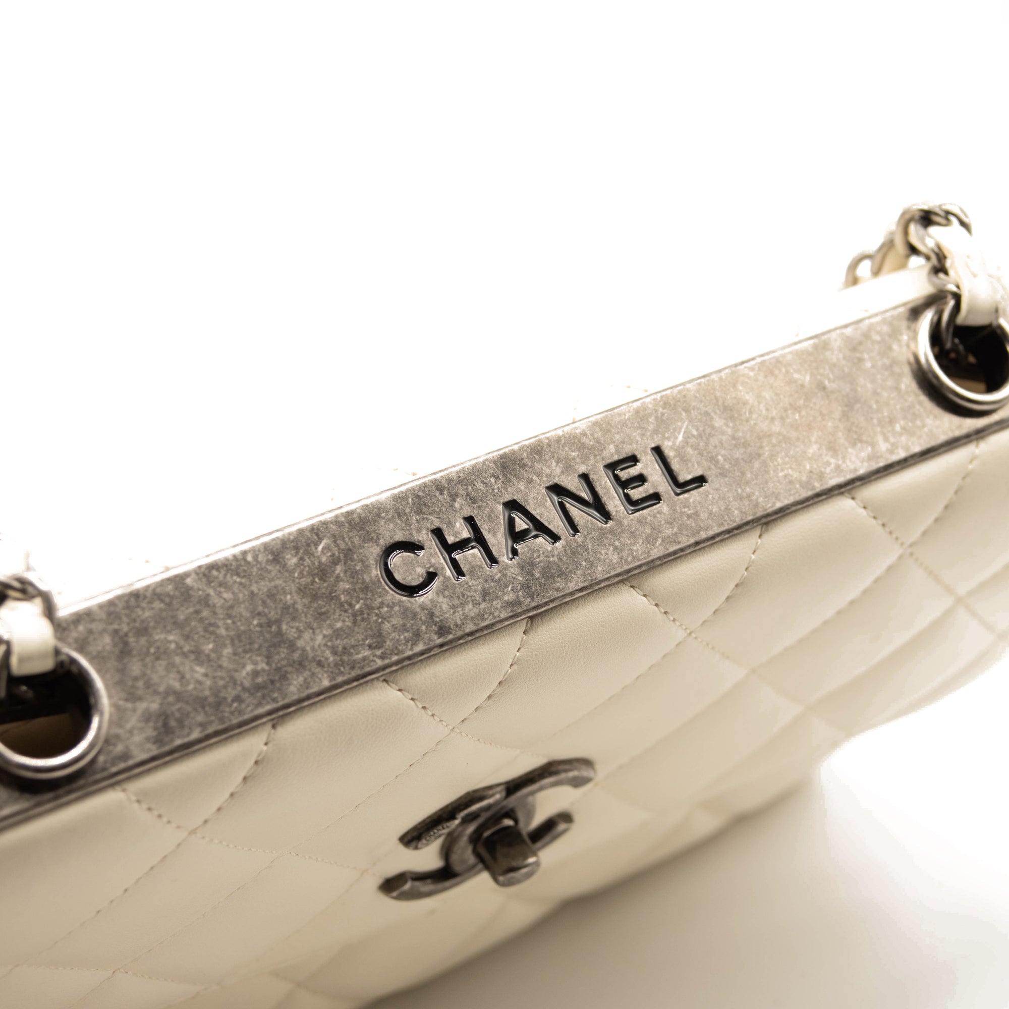 Chanel Lambskin Quilted Medium Trendy CC Flap White
