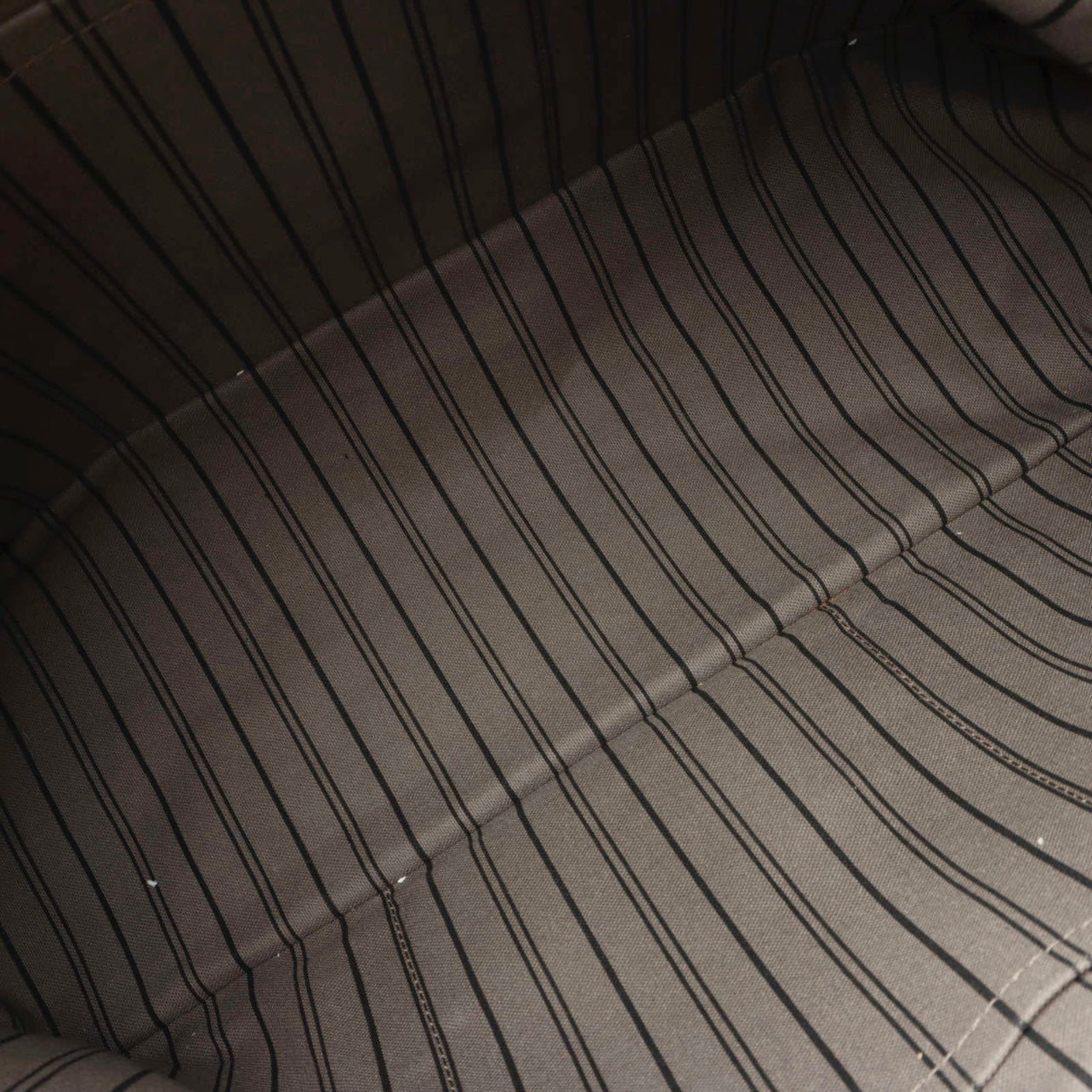 USED Louis Vuitton Empreinte Artsy MM Black Leather Hobo