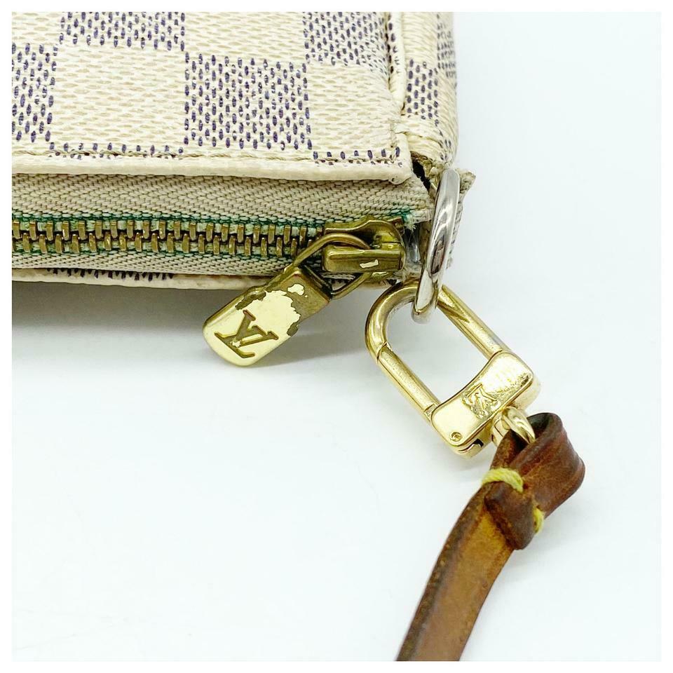 Louis Vuitton Pochette Accessoires Accessories Pouch White Canvas Shoulder Bag