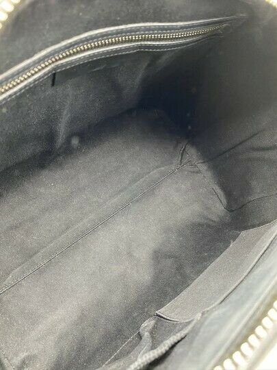 Givenchy Sugar Goatskin Medium Antigona Black Leather Shoulder Bag